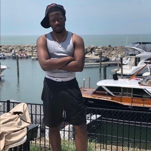 Meet your Posher, Delonte